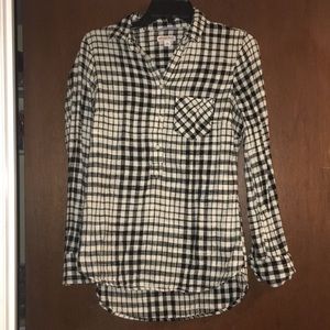 Soft flannel plaid button down